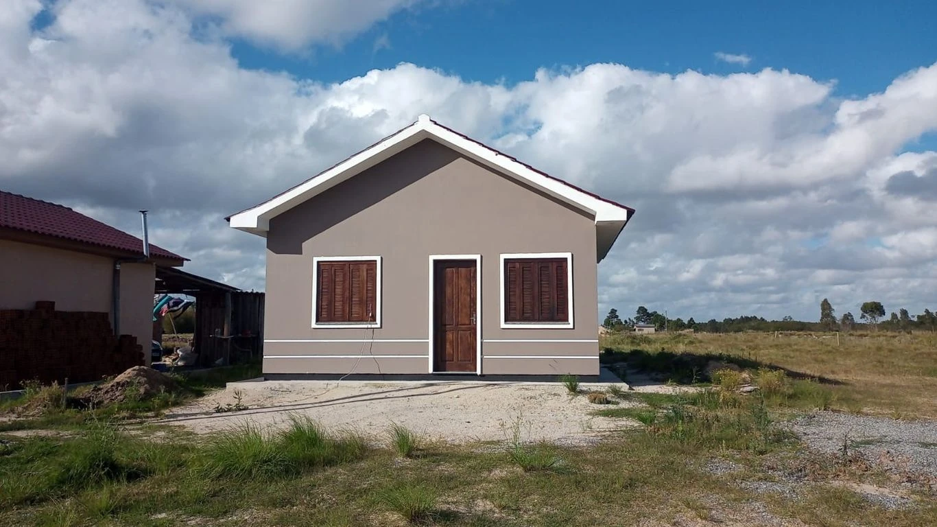 CASA em TERRENO AMPLO na Vila Princesa