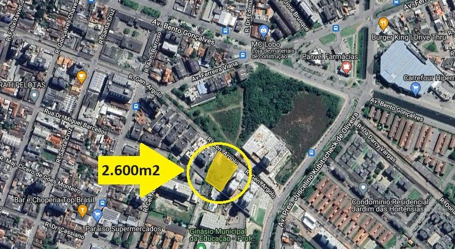 Amplo terreno no centro