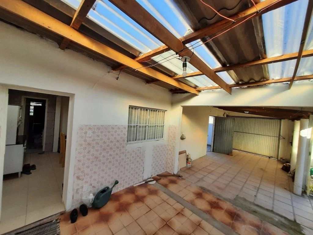 Casa de esquina nas Três Vendas